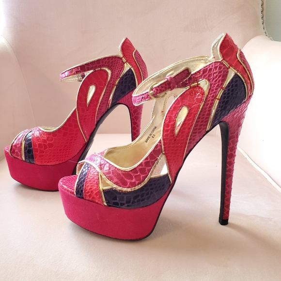 New in box Bebe Clarissa stiletto size 6.5 - Picture 1 of 4